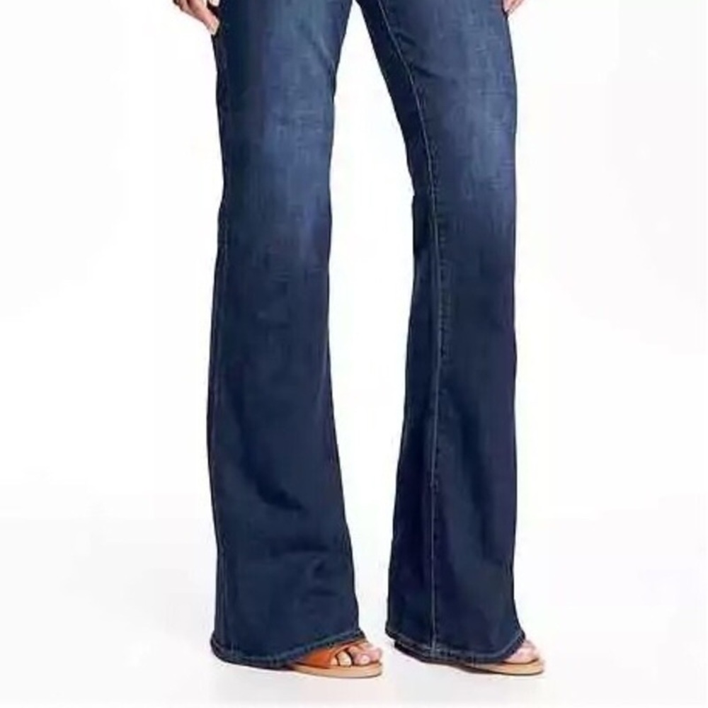 Flared medium wash jeans